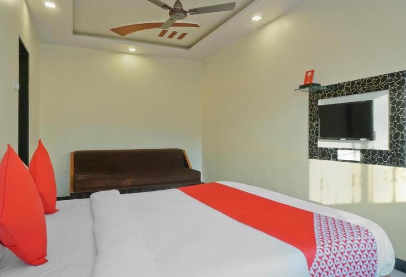 Отель Savera Palace Stays