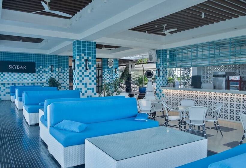 هتل Stonehill Suites