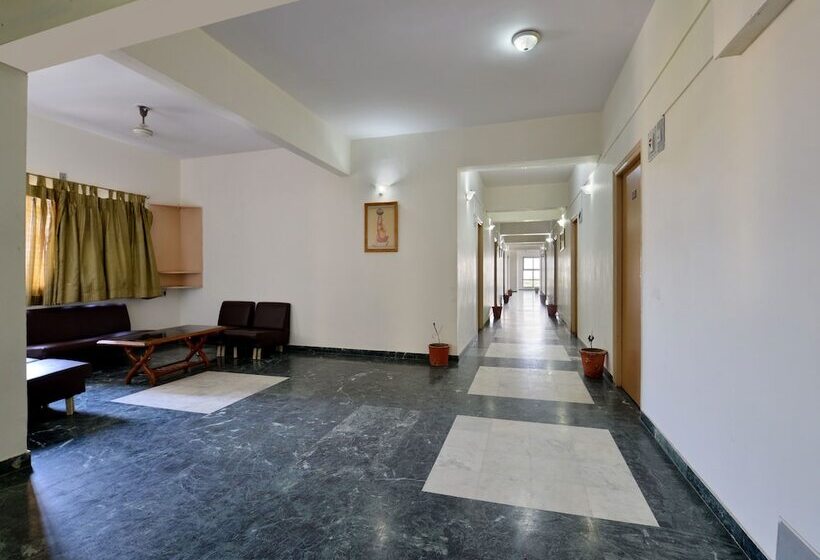 فندق Utsav Residency By Oyo Rooms