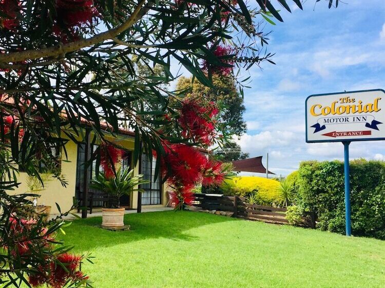 מוטל Colonial Motor Inn Pambula