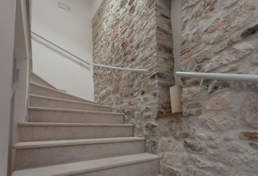 Пансион Apartments And Rooms Hey Rovinj