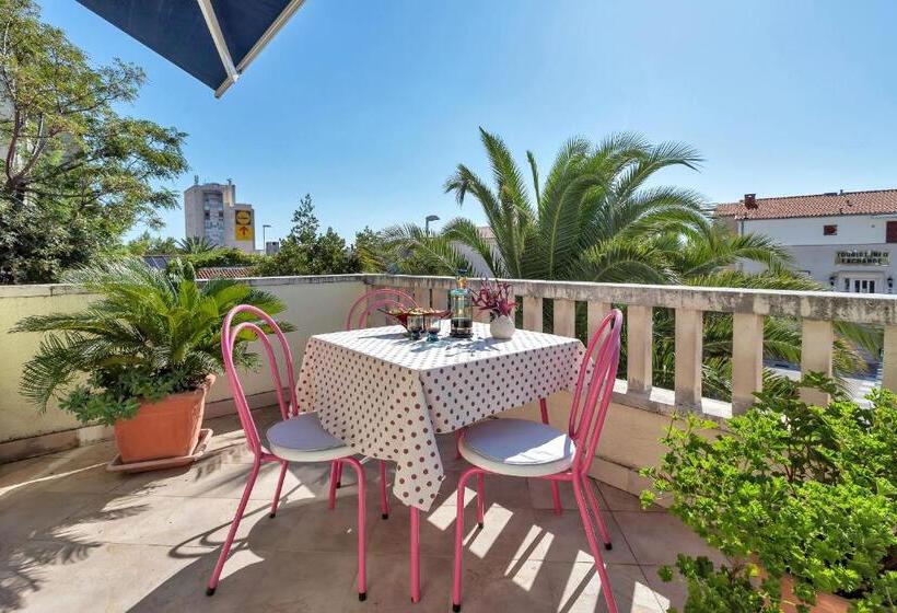 Panzió Apartments Dany