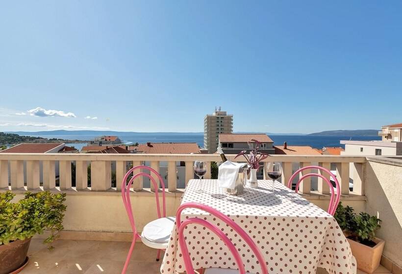 Panzió Apartments Dany