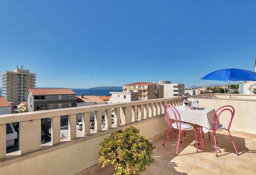 Panzió Apartments Dany