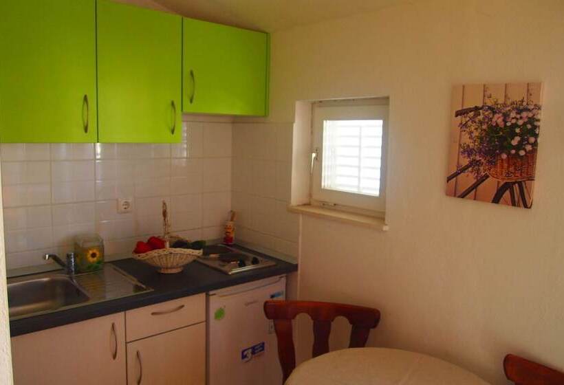 Panzió Apartments Dany