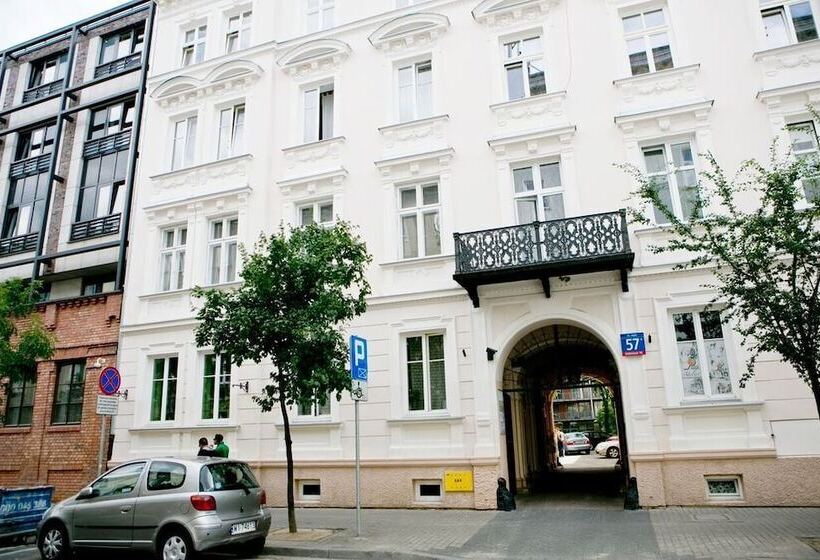 بنسيون Hoża Apartments And Rooms