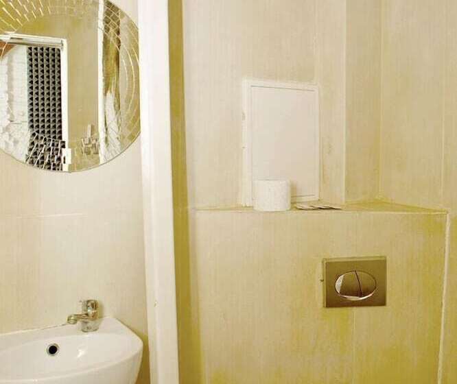 بنسيون Hoża Apartments And Rooms