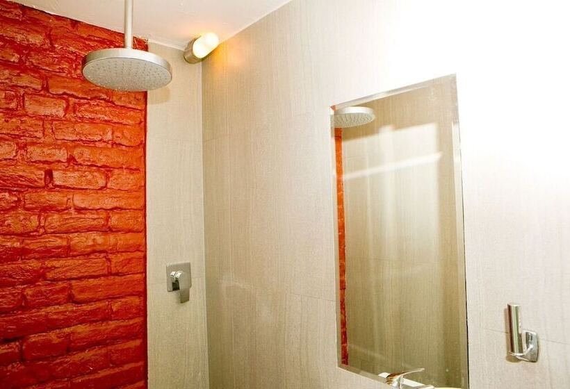 بنسيون Hoża Apartments And Rooms