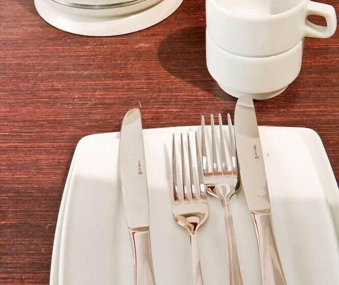 پانسیون Hoża Apartments And Rooms