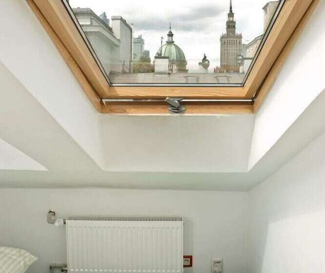 بنسيون Hoża Apartments And Rooms