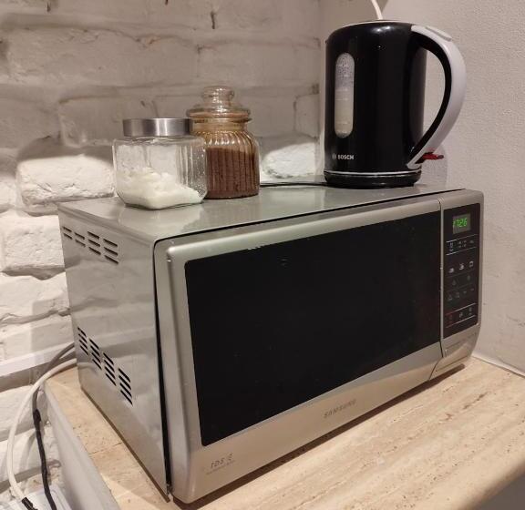 بنسيون Hoża Apartments And Rooms