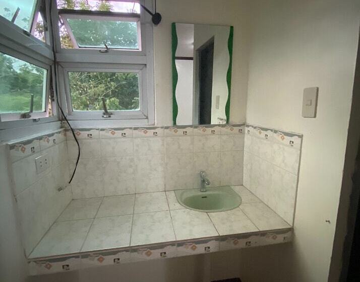 پانسیون Rachel S Bed And Breakfast Near Tagaytay