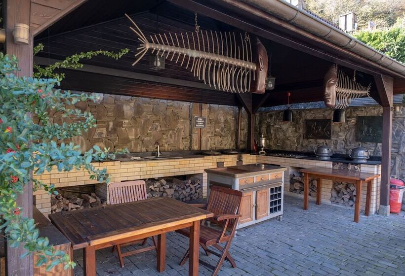 اقامتگاه Red Rock