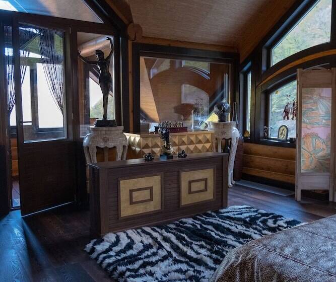 اقامتگاه Red Rock