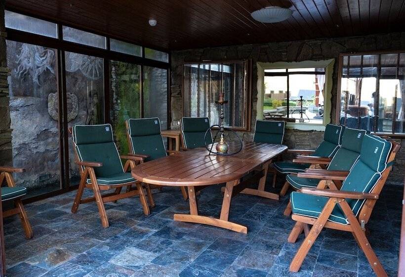 اقامتگاه Red Rock