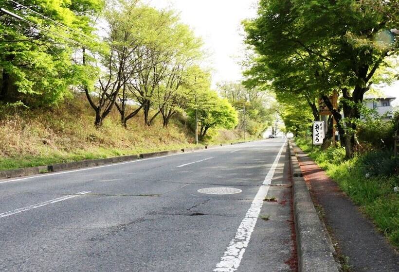 旅館 Minshuku Ookura