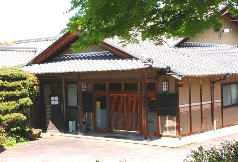 旅館 Minshuku Ookura