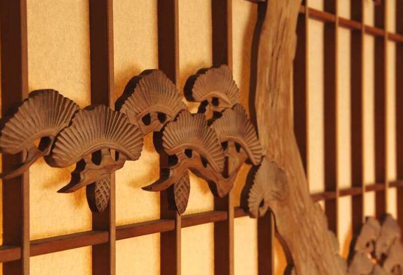 旅館 Minshuku Ookura