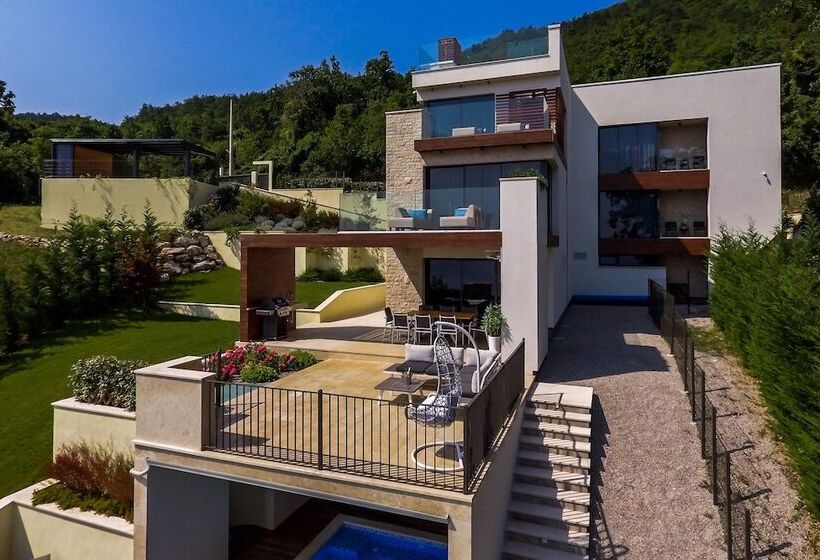 Villa Altavista   Seaview & Relax With Heated Pool & Minigolf