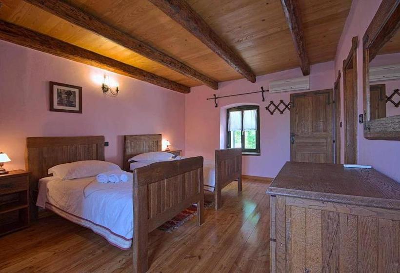 Beautiful Villa Captain Morgan With Pool In Kanfan