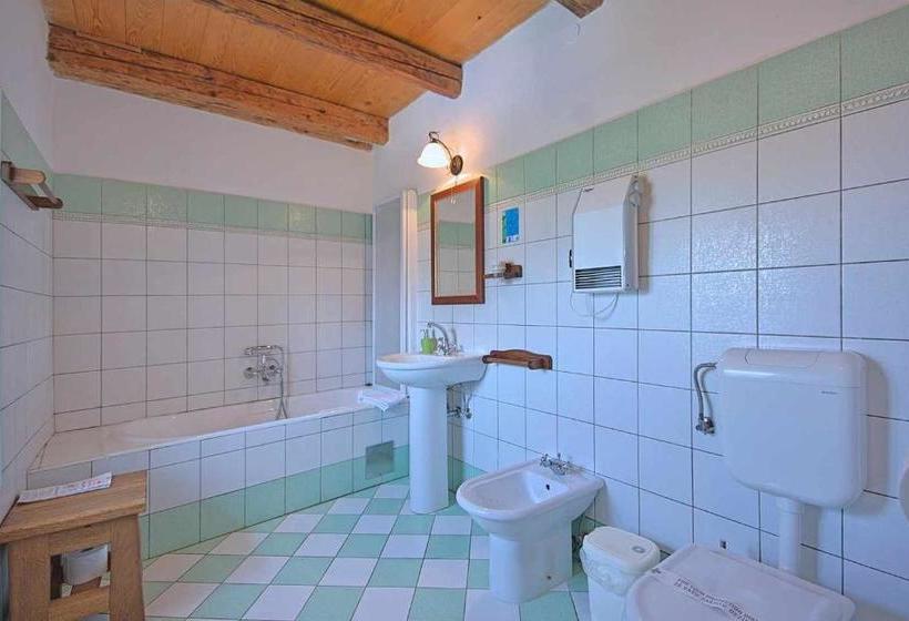 Beautiful Villa Captain Morgan With Pool In Kanfan