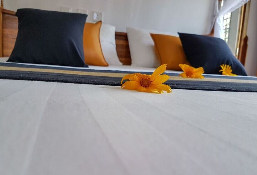 White Villa Beach Resort