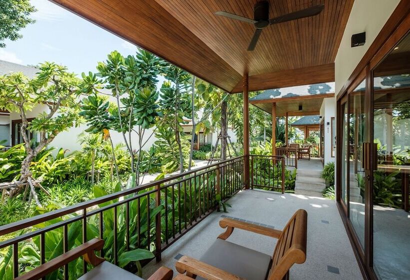 Banana Fan Sea Resort