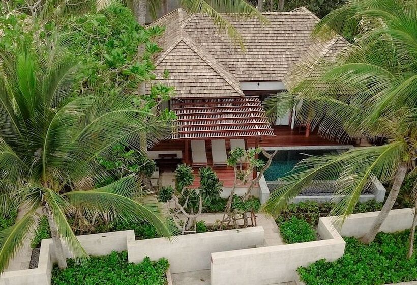 Banana Fan Sea Resort