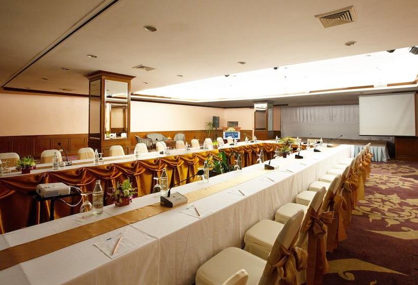 Centara Life Hotel Mae Sot