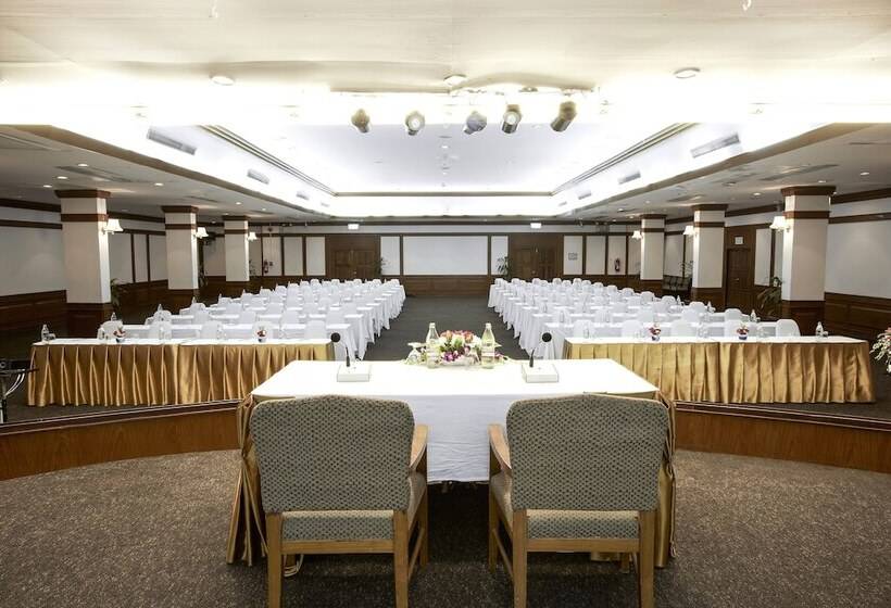 Centara Life Hotel Mae Sot