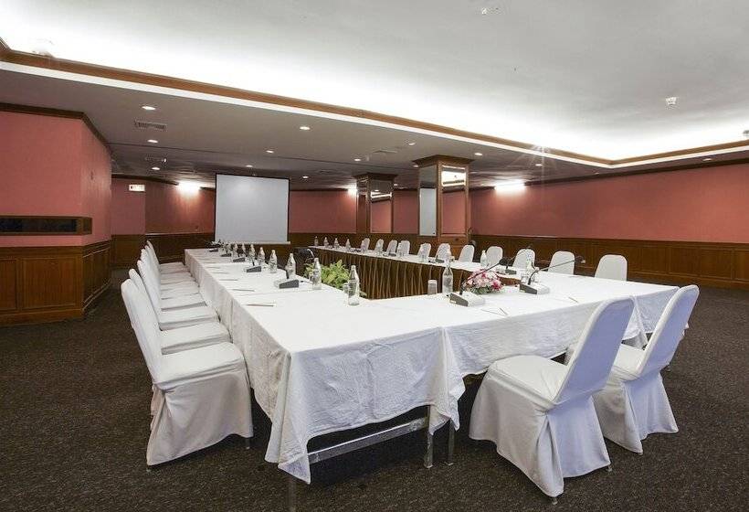 Centara Life Hotel Mae Sot