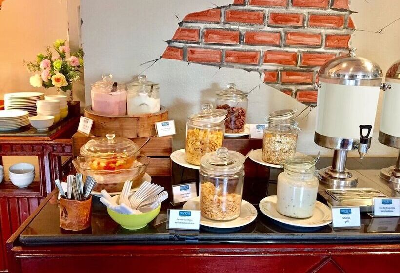 Centara Life Hotel Mae Sot