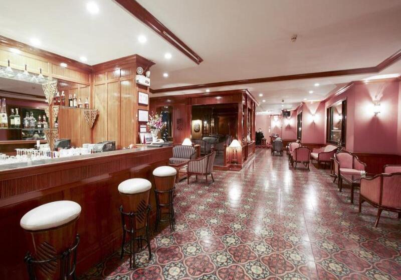 Centara Life Hotel Mae Sot