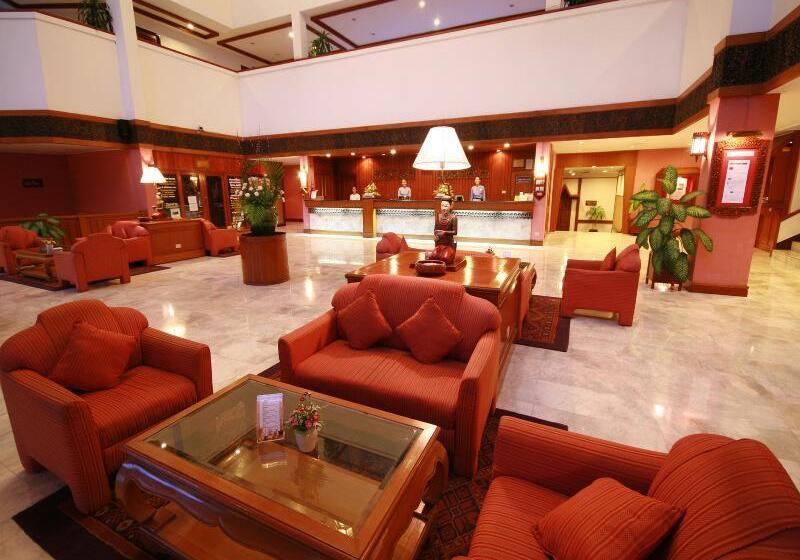 Centara Life Hotel Mae Sot