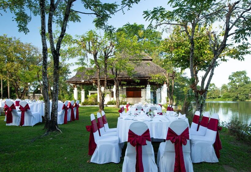 Centara Life Hotel Mae Sot