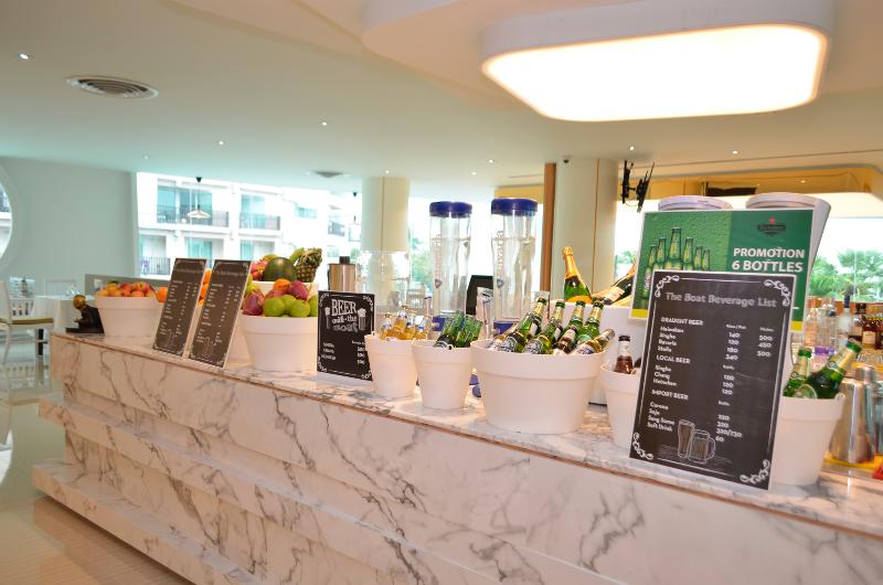 A One The Royal Cruise Hotel Pattaya   Sha Extra Plus