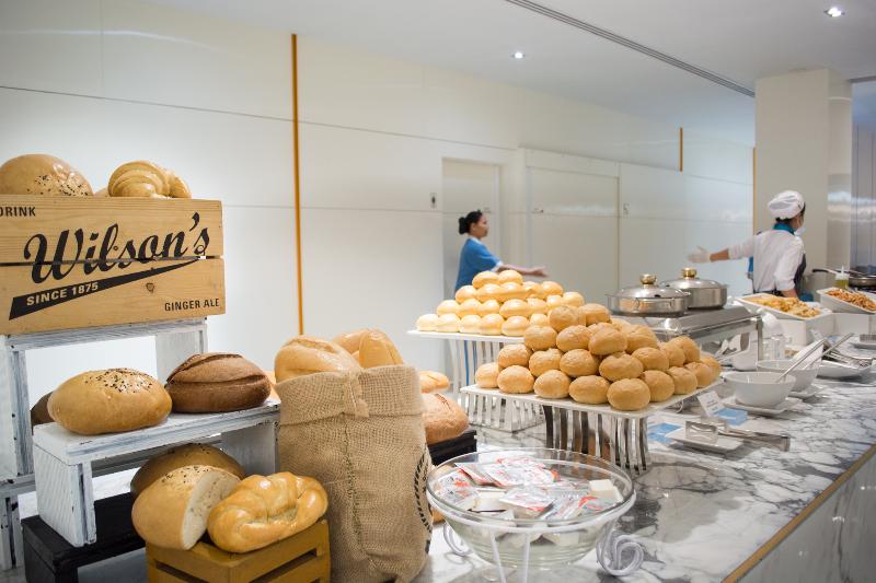 A One The Royal Cruise Hotel Pattaya   Sha Extra Plus