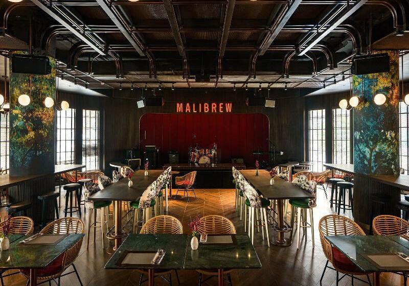 A One The Royal Cruise Hotel Pattaya   Sha Extra Plus