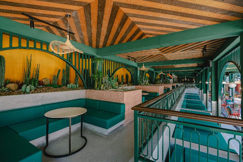 A One The Royal Cruise Hotel Pattaya   Sha Extra Plus