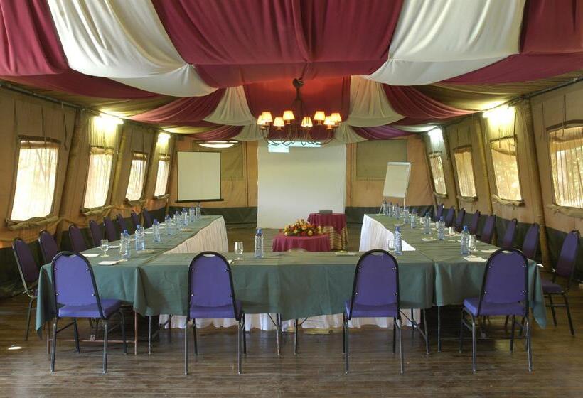 هتل Arusha Serena