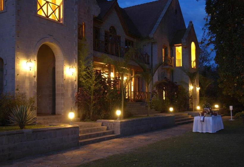 هتل Arusha Serena