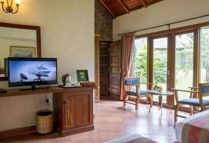 هتل Arusha Serena