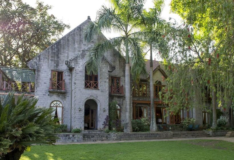 هتل Arusha Serena