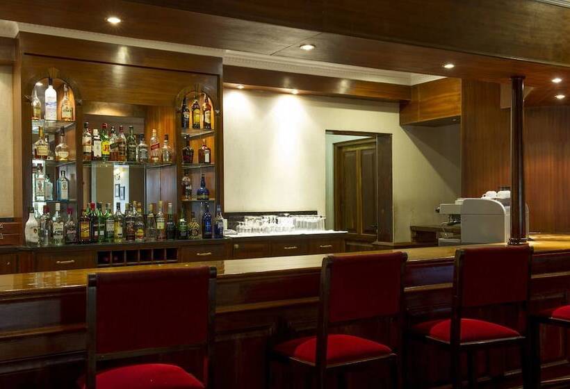 هتل Arusha Serena