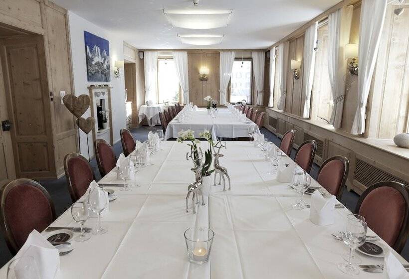 Hotel Baer & Post Zernez