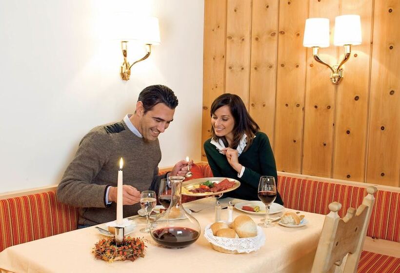 Hotel Baer & Post Zernez