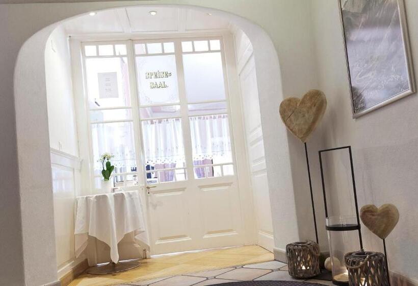 Hotel Baer & Post Zernez