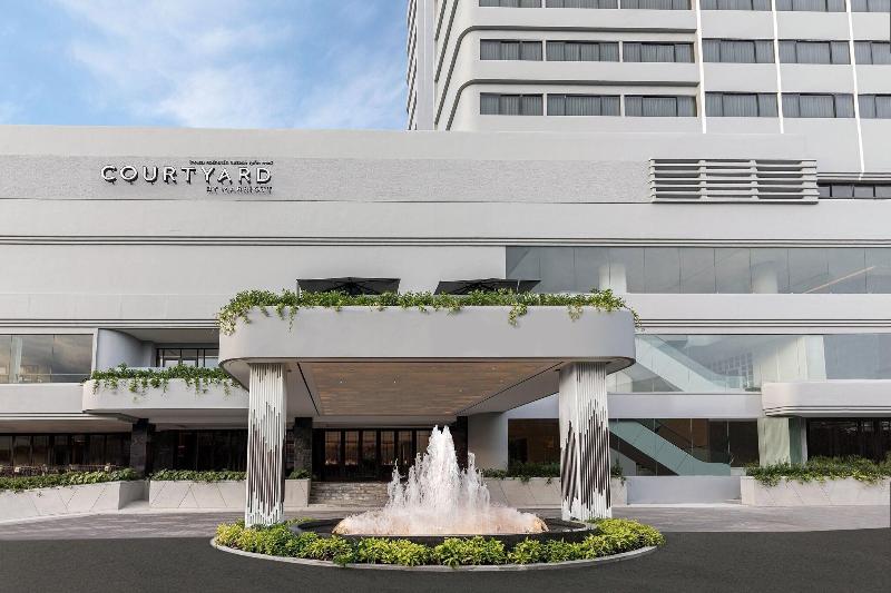 호텔 Courtyard By Marriott Phuket Town