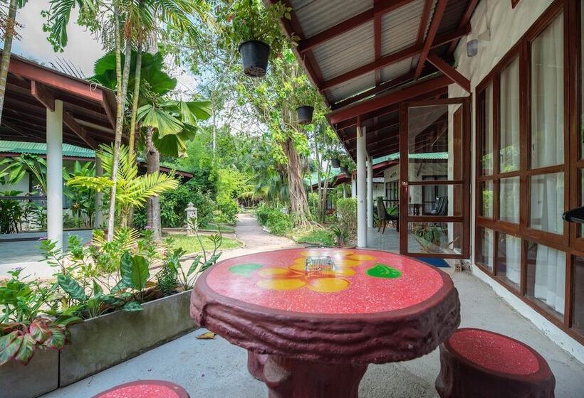 호텔 Crystal Bay Yacht Club Beach Resort