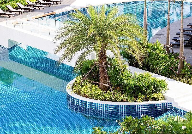 هتل Holiday Inn Resort Phuket Karon Beach, An Ihg